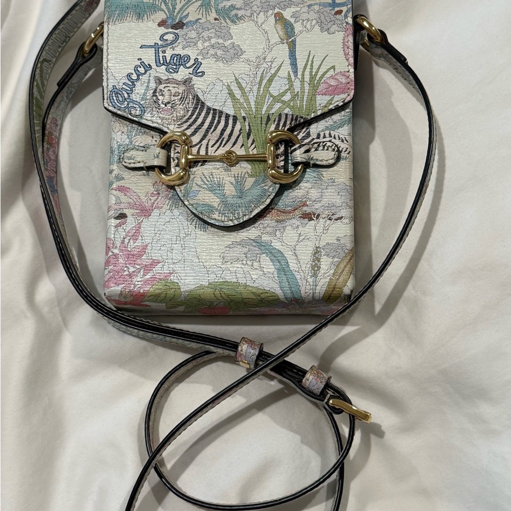 Gucci Women's Jungle Print Crossbody Bag - Picture 2 of 16